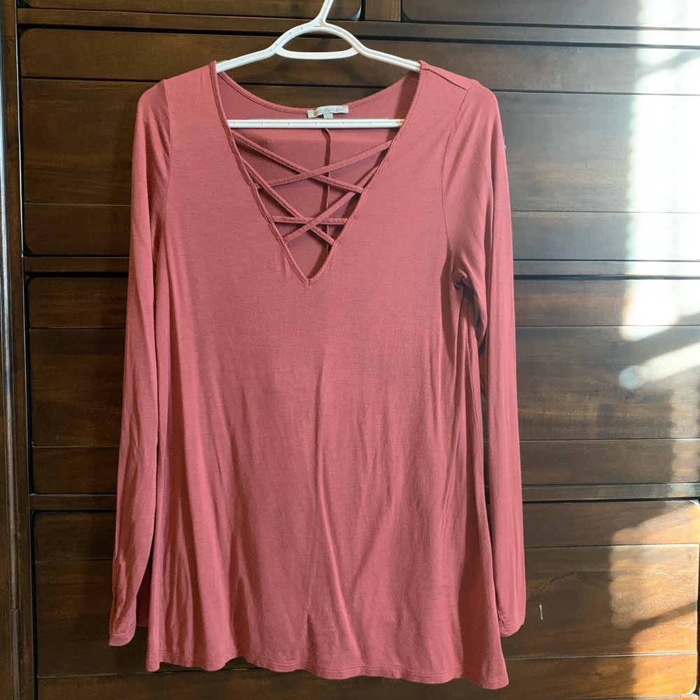 Long sleeve with strap detail